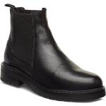 Naisten Mustat Pavement Villachelsea-bootsit talvikaudelle 3-5cm koroilla 