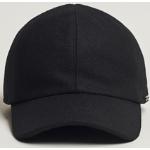Miesten Mustat Klassiset Koon 4 XL Hatut talvikaudelle 62 cm päänympäryksellä 